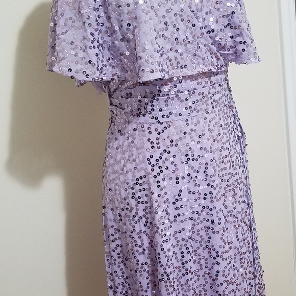 Sequin Cape midi Dress - Picture 5 of 10